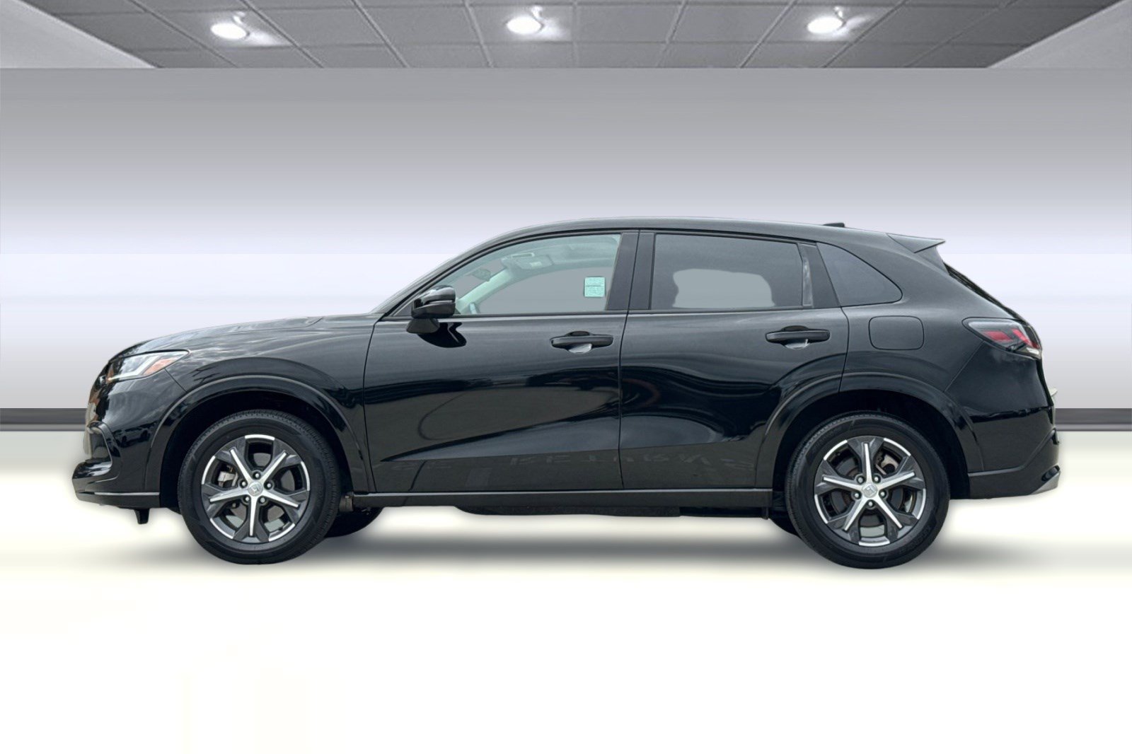 Used 2024 Honda HR-V EX-L image 2