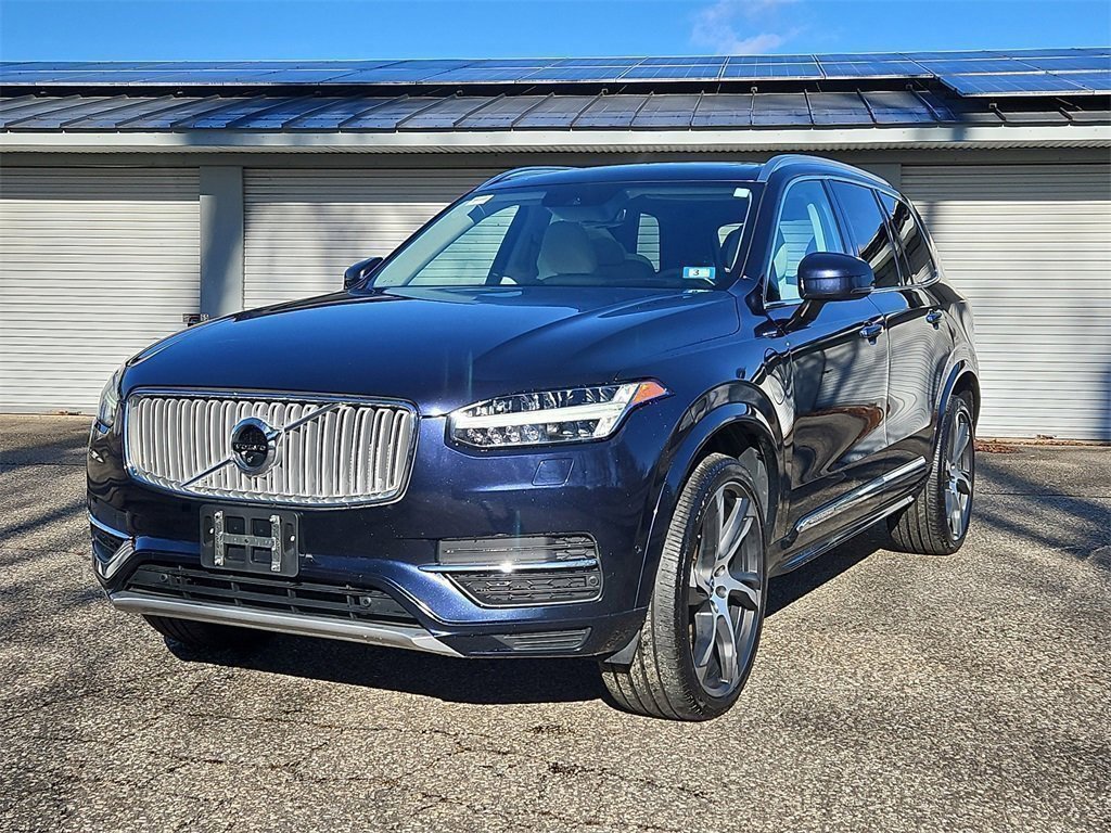 Used 2017 Volvo XC90 T8 Inscription w/ Luxury Package image 1