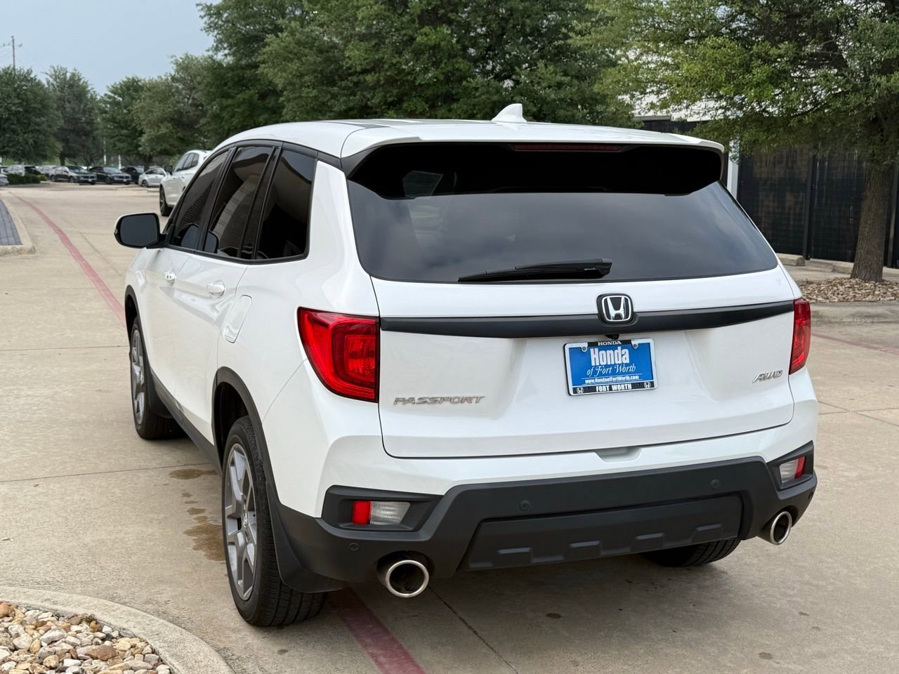 Used 2023 Honda Passport EX-L image 3