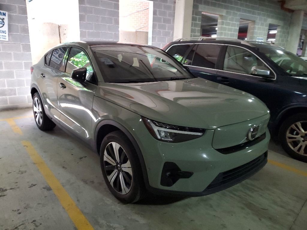 Used 2023 Volvo C40 P8 Recharge Plus AWD/4WD image 18