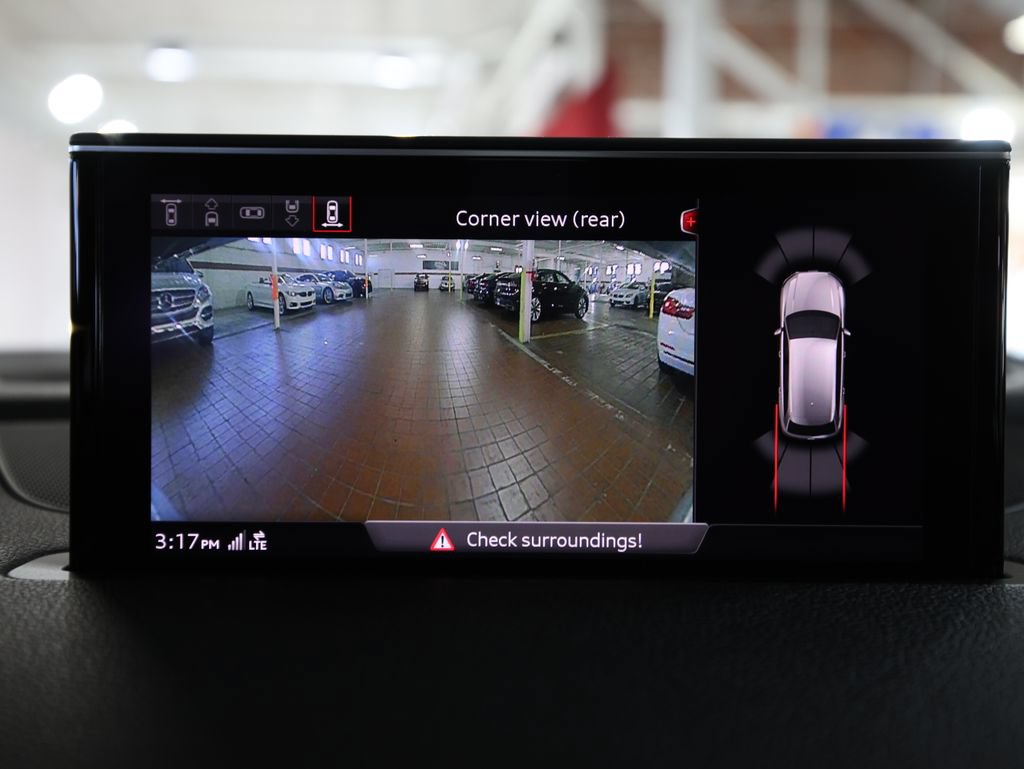 Used 2018 Audi Q7 3.0T Premium Plus w/ Premium Plus Package AWD/4WD image 22