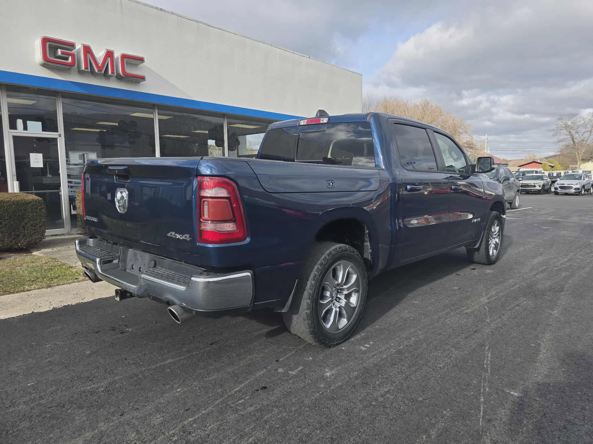 Used 2021 RAM 1500 Big Horn image 3
