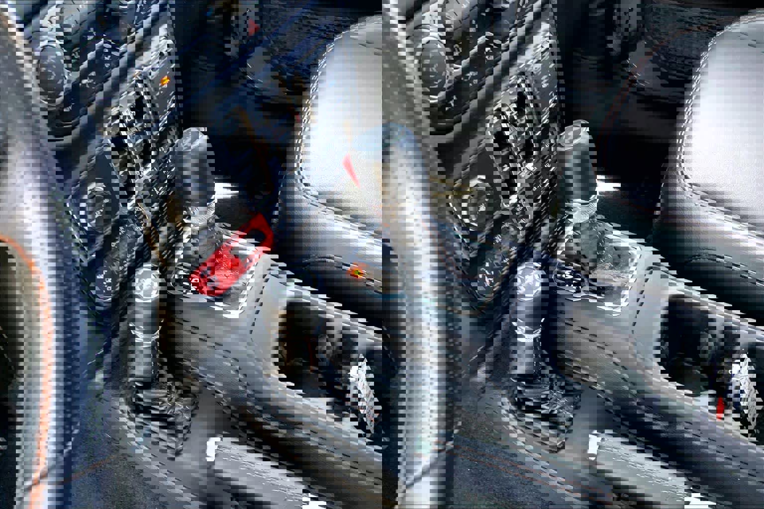 Used 2022 Jeep Wrangler Unlimited Rubicon w/ Xtreme Recon 35" Tire Package image 15