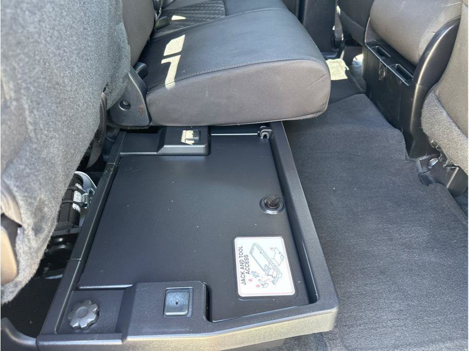 Used 2019 Toyota Tundra SR5 AWD/4WD image 24