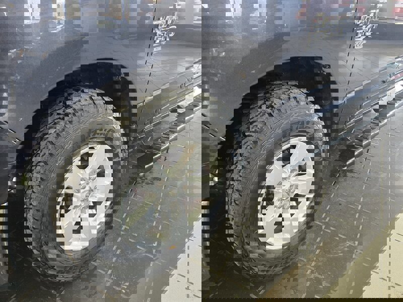 Used 2021 RAM 1500 Classic SLT image 29