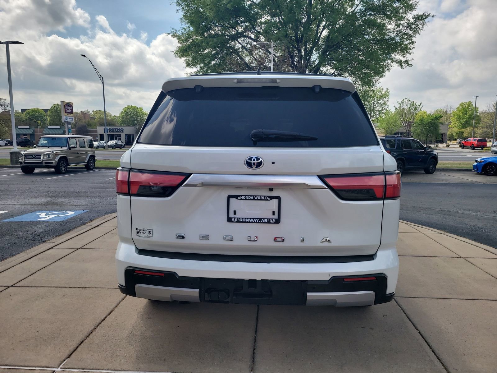 Used 2024 Toyota Sequoia Capstone AWD/4WD image 4