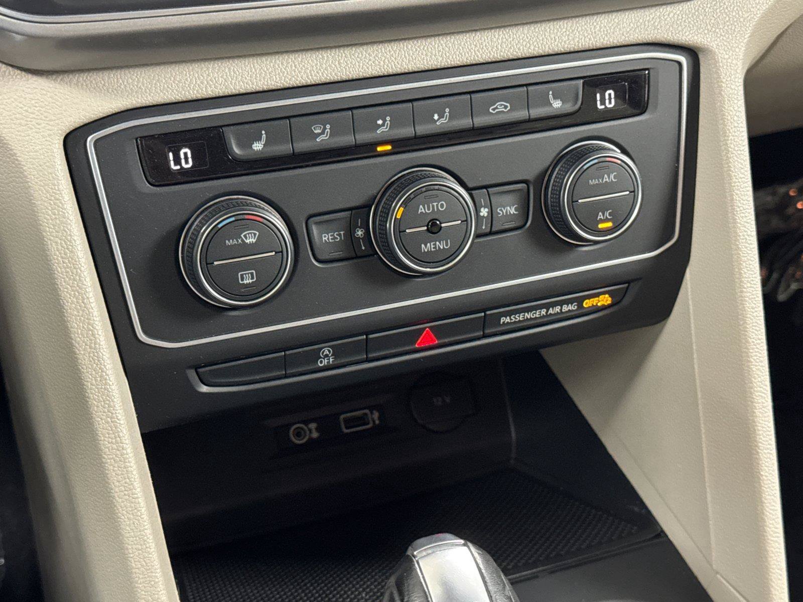 Used 2019 Volkswagen Atlas SE w/ Towing Package AWD/4WD image 19