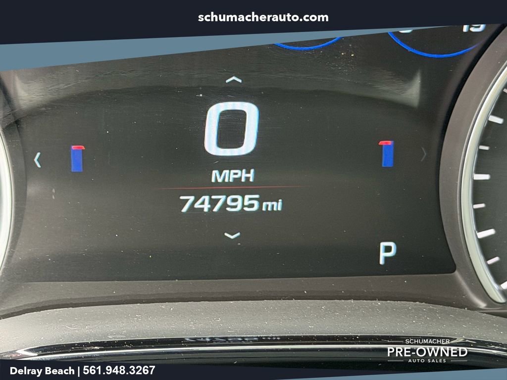 Used 2017 Cadillac XT5 Platinum w/ Driver Assist Package AWD/4WD image 24