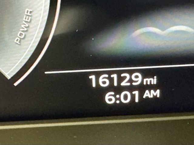 Used 2024 Audi Q5 e Premium Plus w/ Premium Plus Package image 16