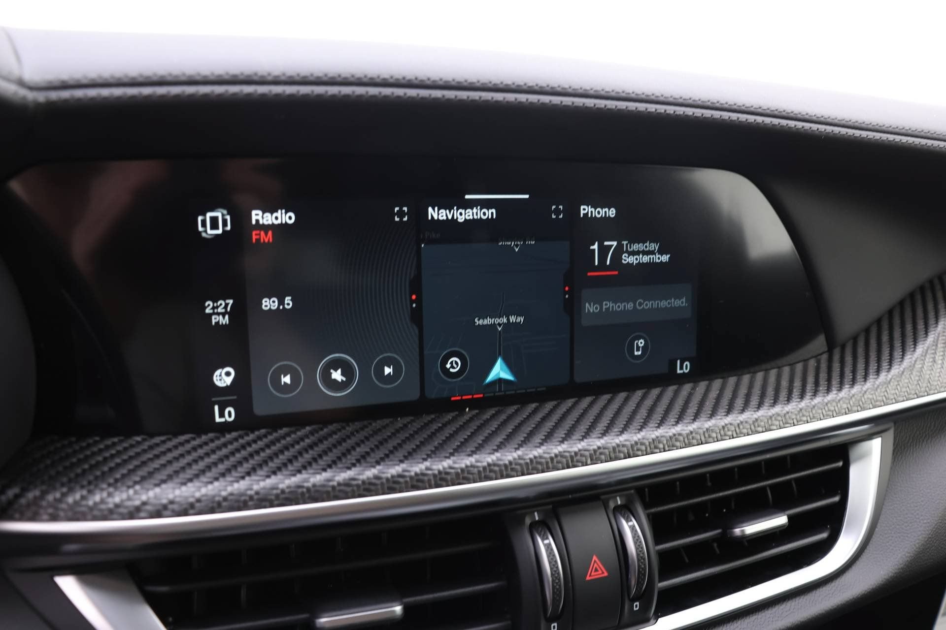 New 2024 Alfa Romeo Stelvio Quadrifoglio AWD/4WD image 10