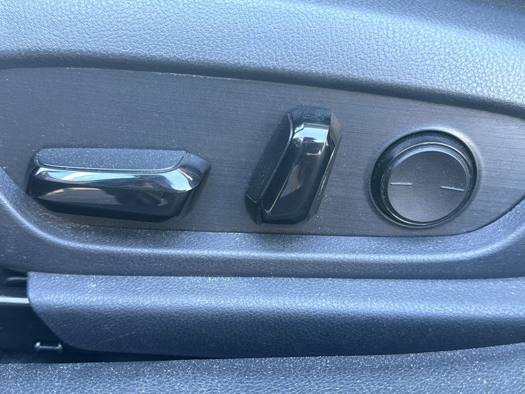 Used 2019 Lexus ES 350 w/ Accessory Package 2 image 22