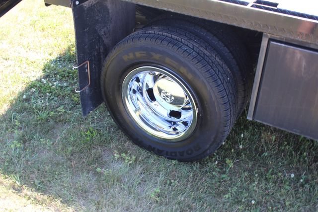 Used 2018 RAM 3500 Tradesman w/ Chrome Appearance Group AWD/4WD image 30
