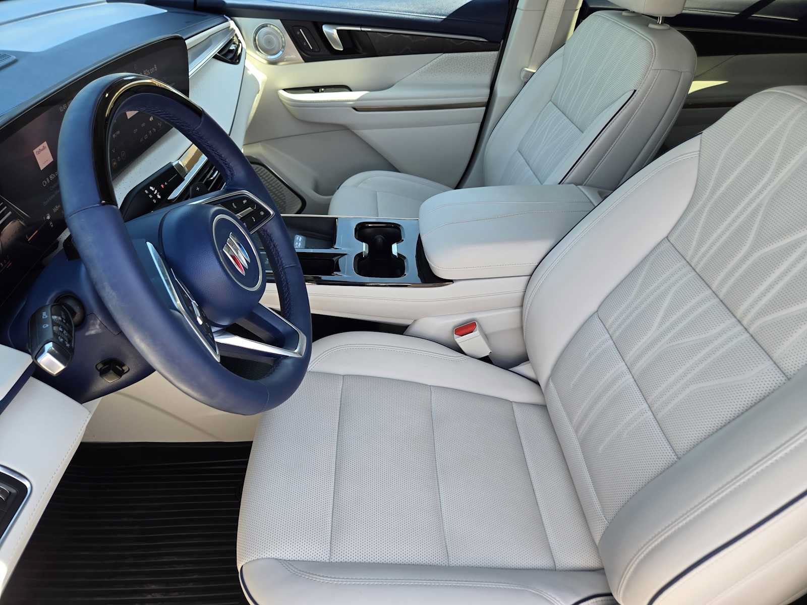 Certified 2026 Buick Enclave Avenir w/ Super Cruise Package AWD/4WD image 14
