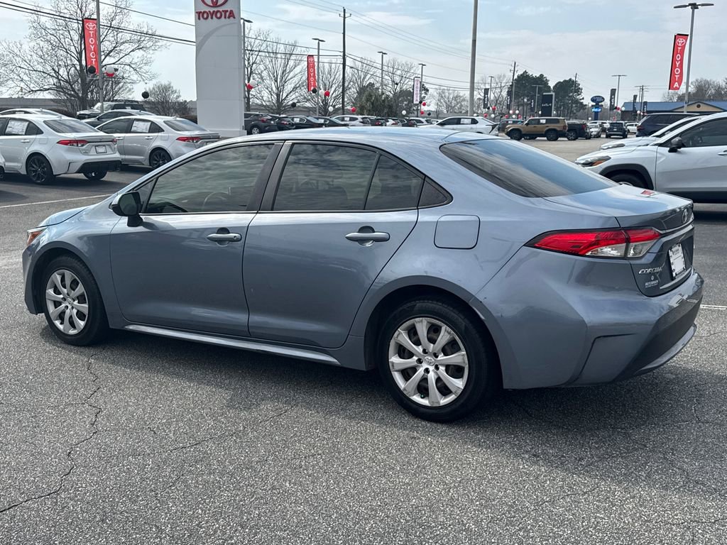 Used 2020 Toyota Corolla LE image 5