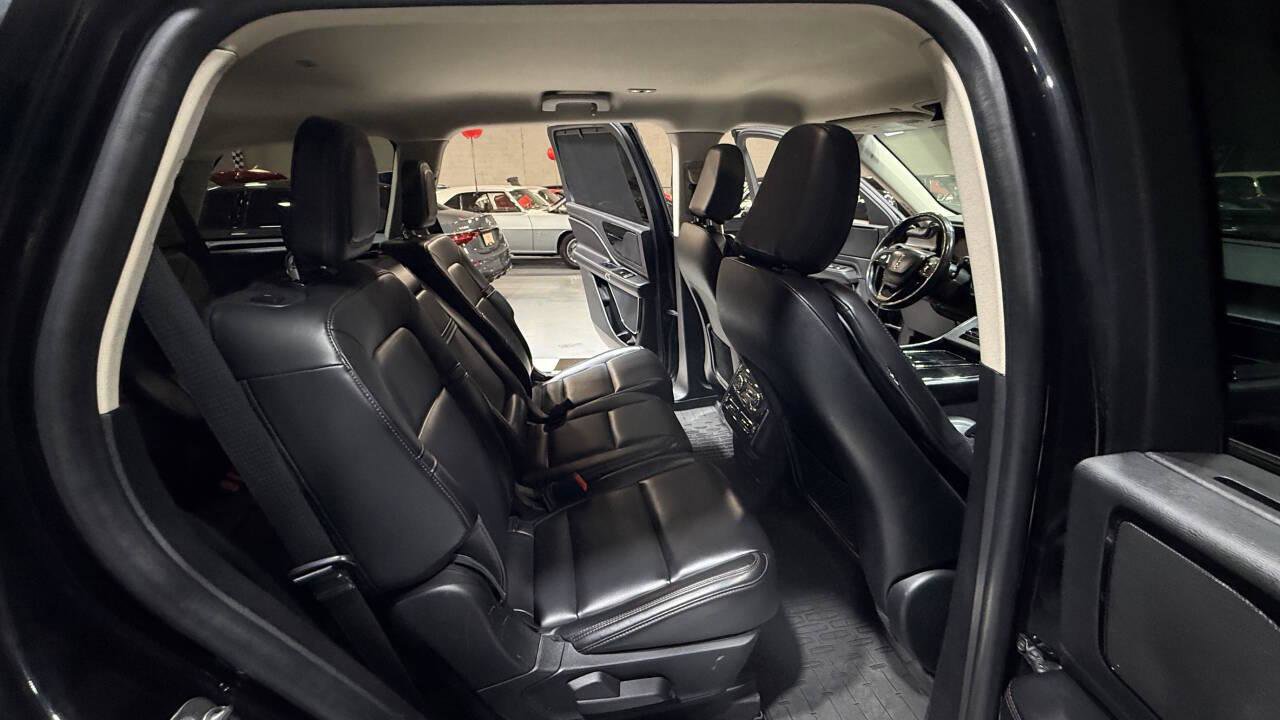 Used 2021 Lincoln Aviator AWD image 39