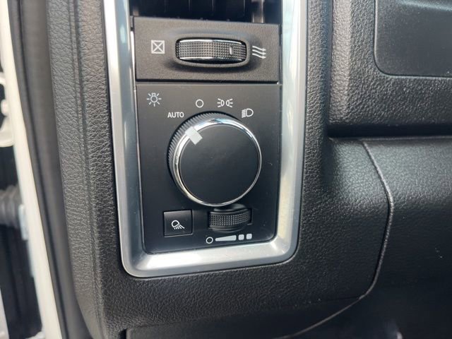 Used 2024 RAM 1500 Classic Warlock image 16