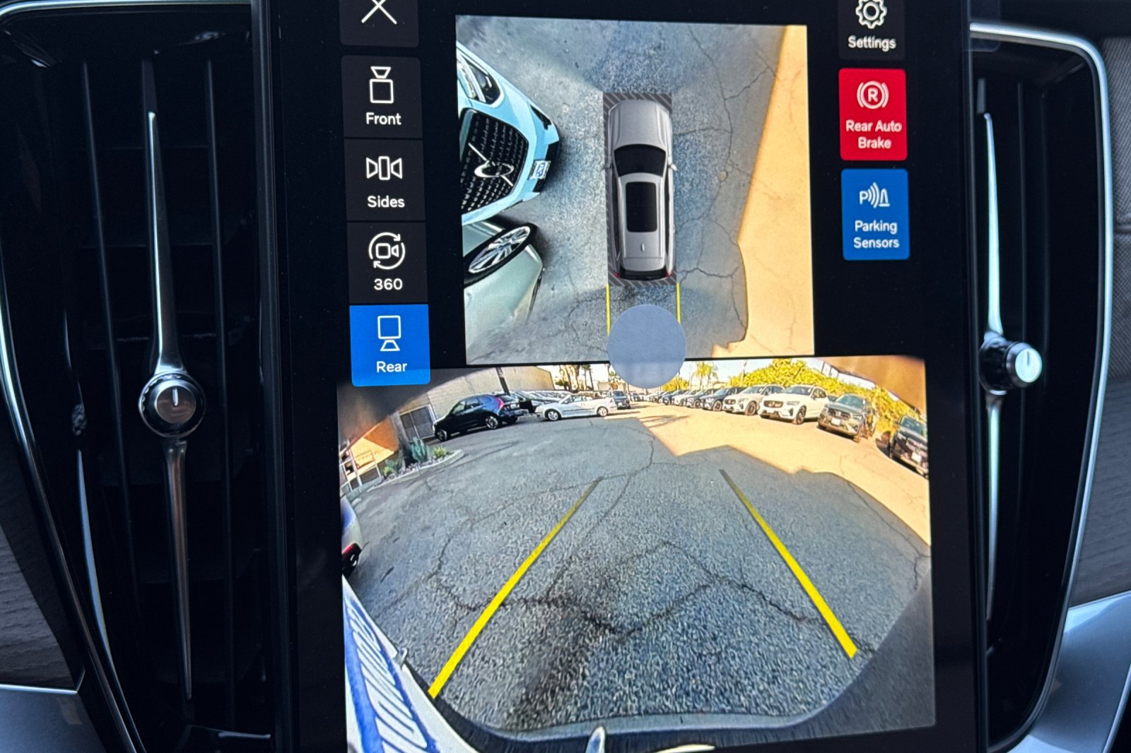 New 2026 Volvo XC90 B6 Plus image 19