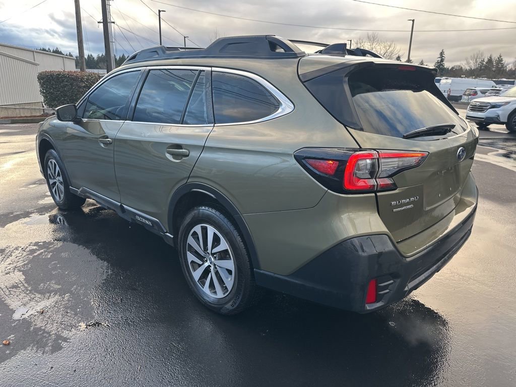 Used 2021 Subaru Outback Premium image 3
