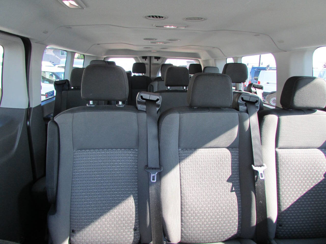 Used 2022 Ford Transit 350 XLT image 26