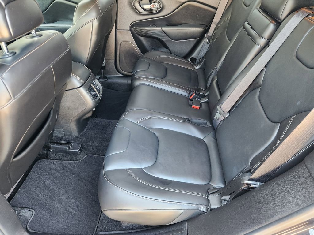 Used 2016 Jeep Cherokee Limited FWD image 30