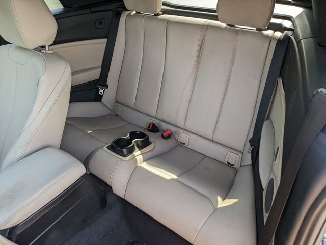 Used 2015 BMW M235i Convertible image 27