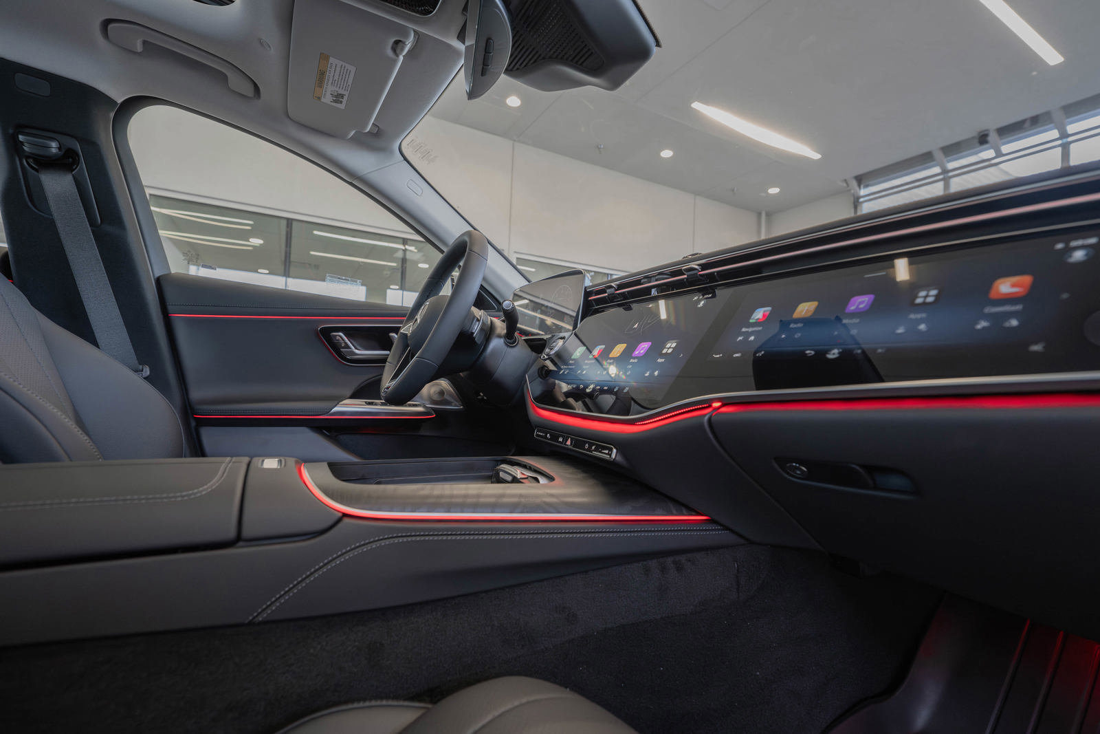 New 2025 Mercedes-Benz E 450 4MATIC All-Terrain Wagon image 17