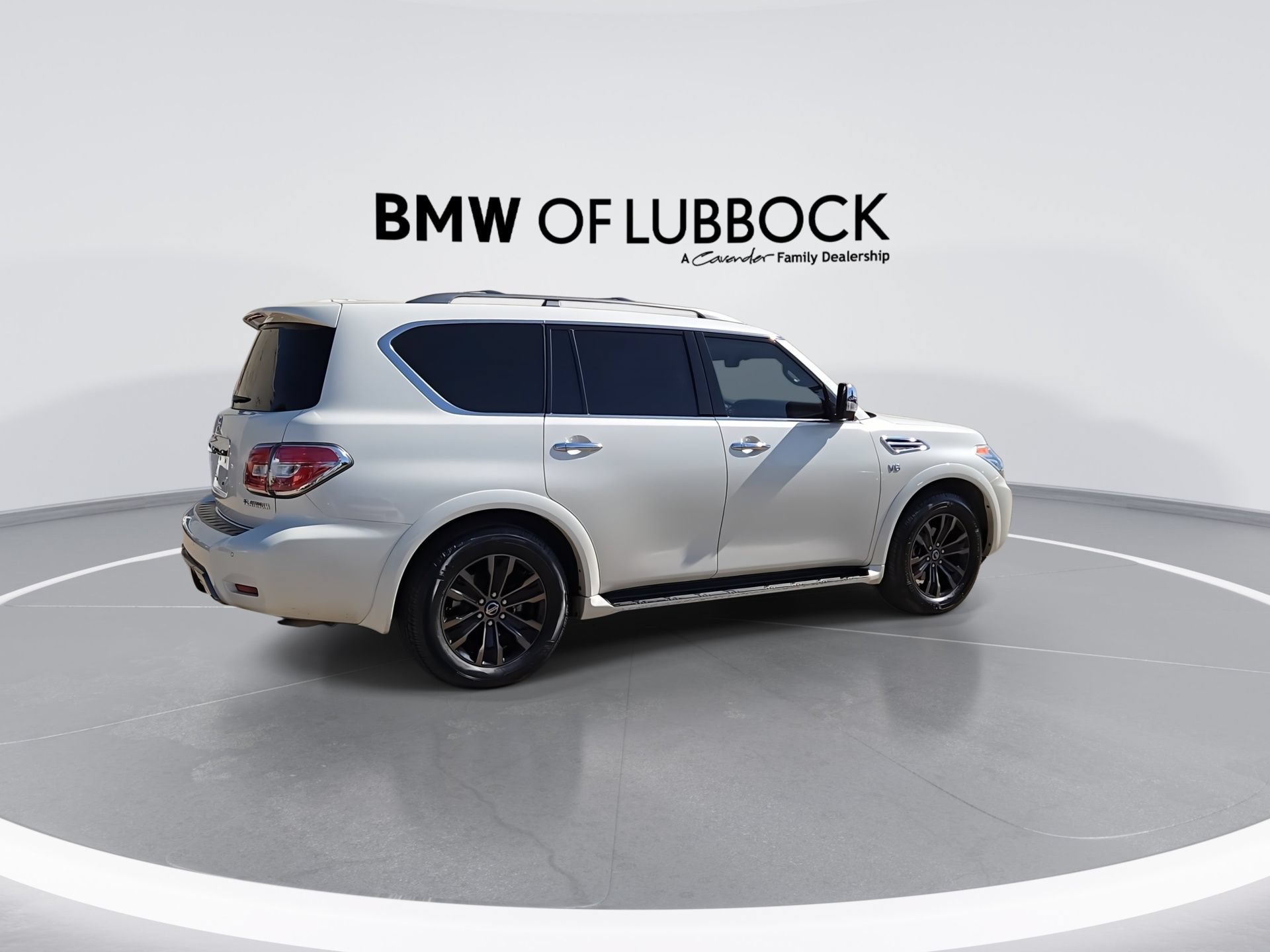 Used 2020 Nissan Armada Platinum w/ Captain's Chairs Package AWD/4WD image 8