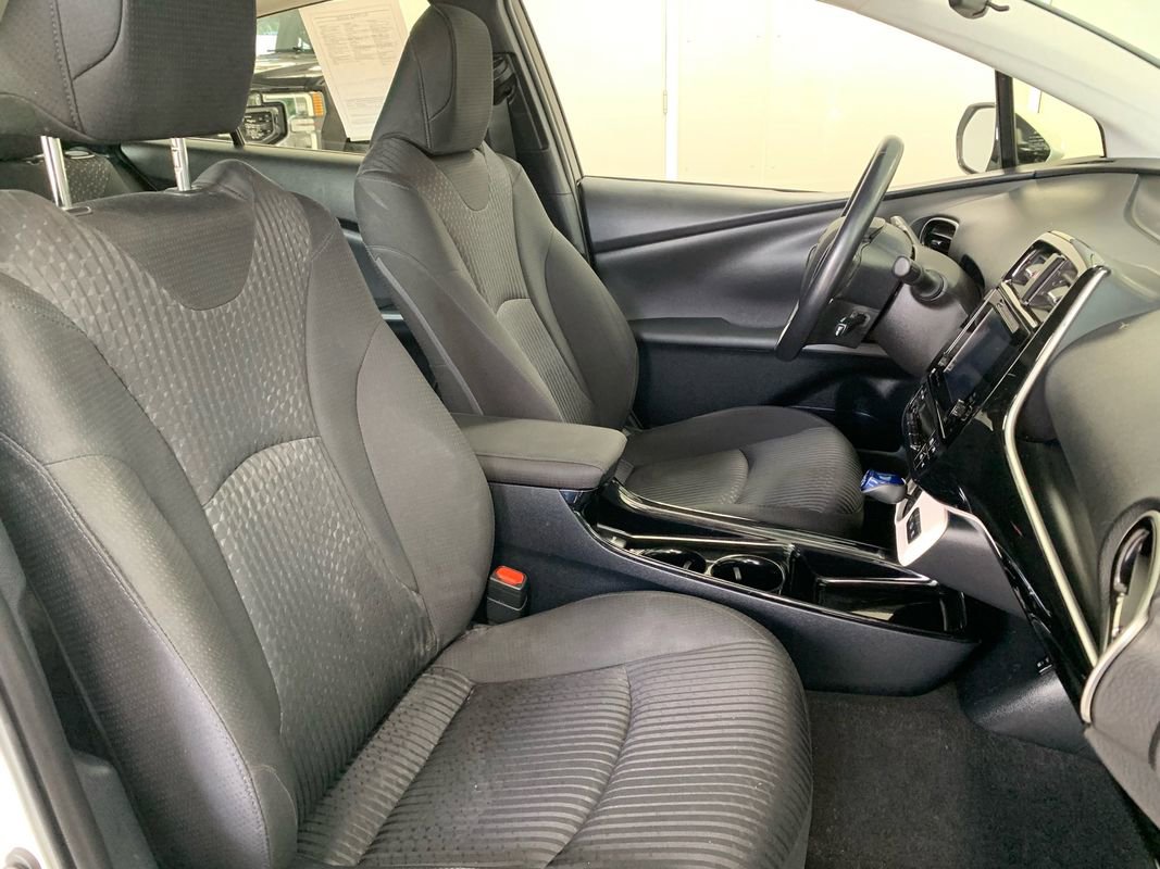 Used 2018 Toyota Prius Prime Plus image 28