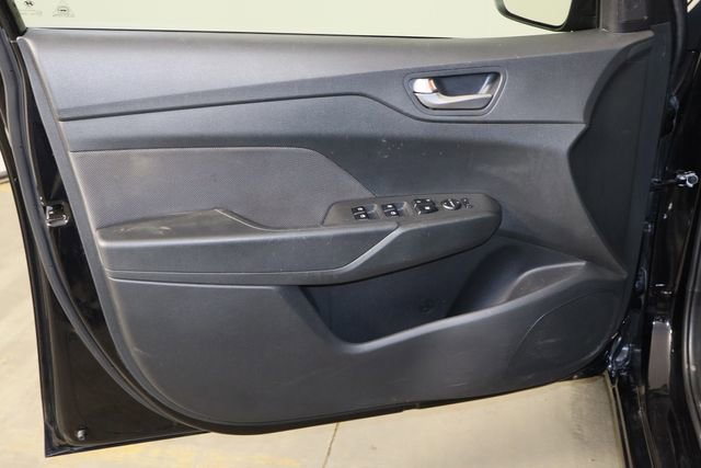 Used 2022 Hyundai Accent Limited image 20