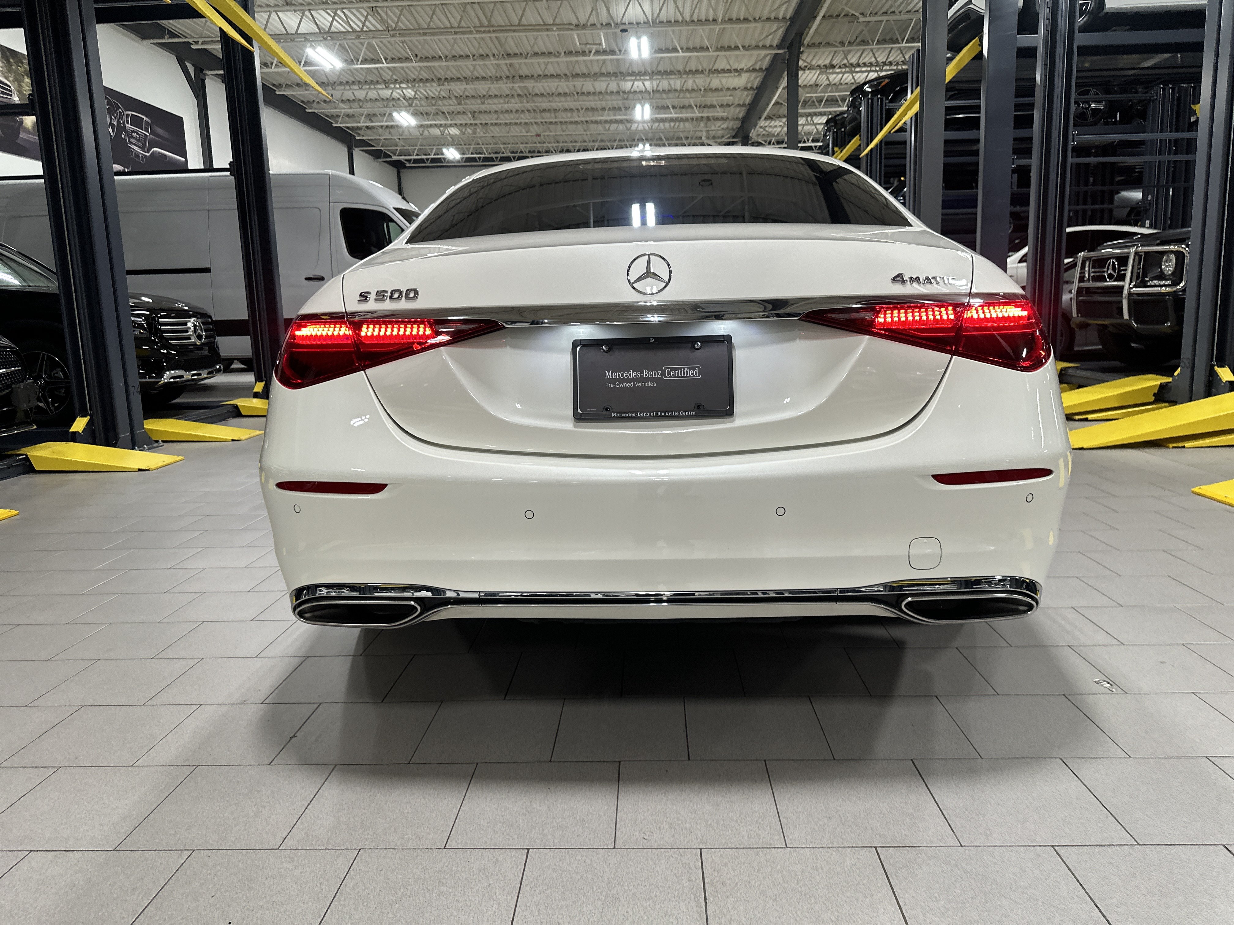 Certified 2023 Mercedes-Benz S 500 4MATIC image 4
