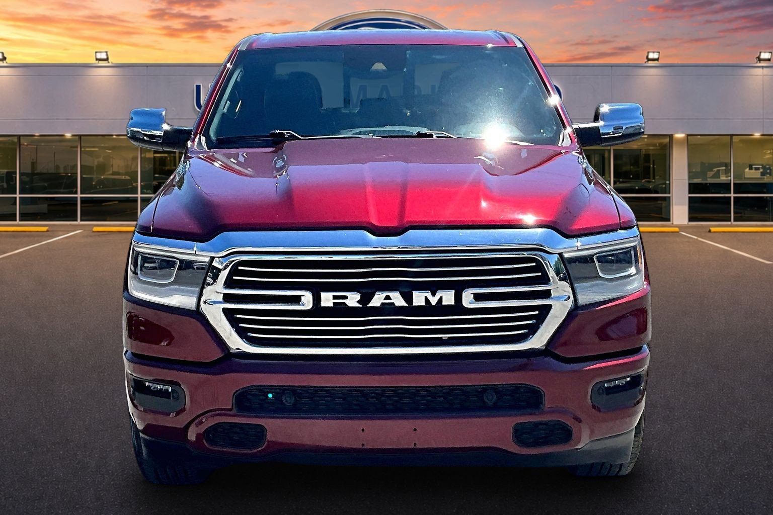 Used 2023 RAM 1500 Laramie AWD/4WD image 3