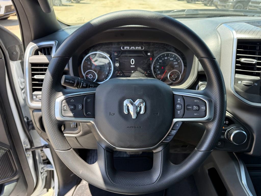 New 2026 RAM 1500 Express AWD/4WD image 14