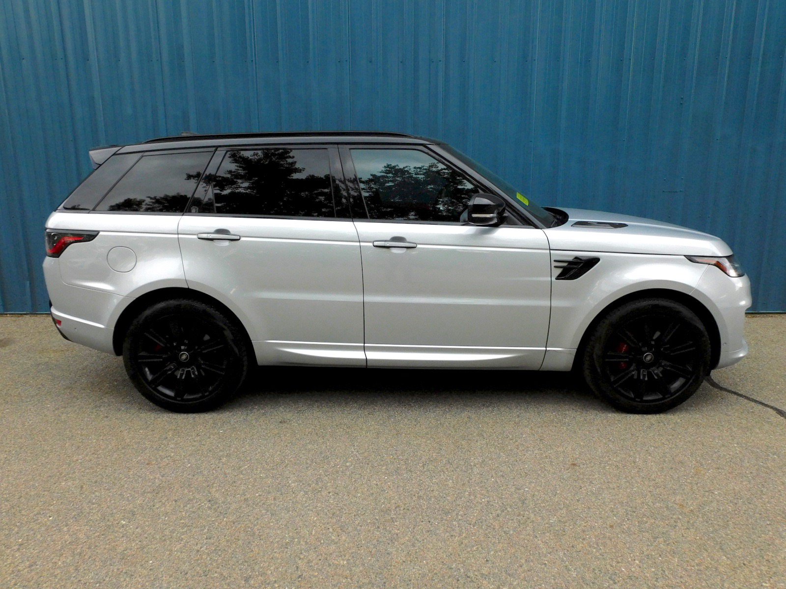 Used 2021 Land Rover Range Rover Sport HST AWD/4WD image 6