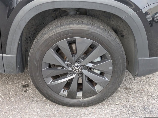 Used 2022 Volkswagen Taos S image 10