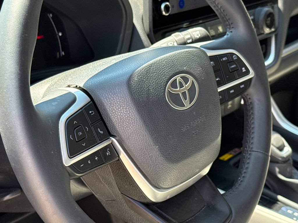 Used 2026 Toyota Grand Highlander AWD image 24