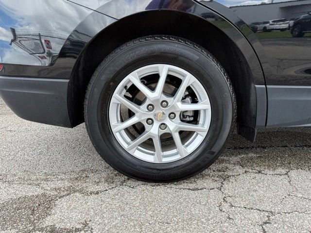 Certified 2024 Chevrolet Equinox LT w/ LPO, Floor Liner Package FWD image 9