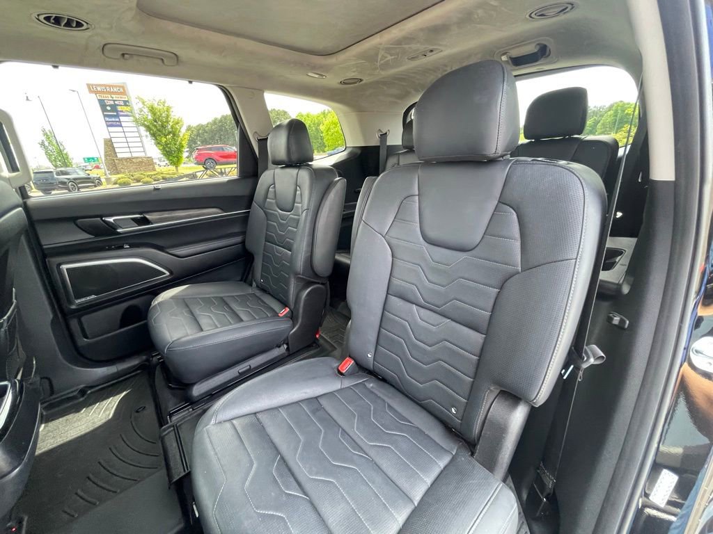 Used 2021 Kia Telluride SX w/ SX Prestige Package image 26