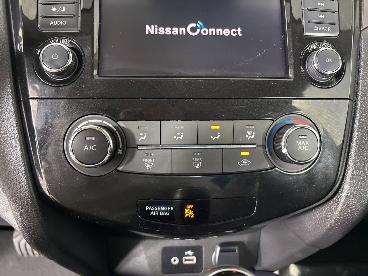 Used 2021 Nissan Rogue Sport S image 17