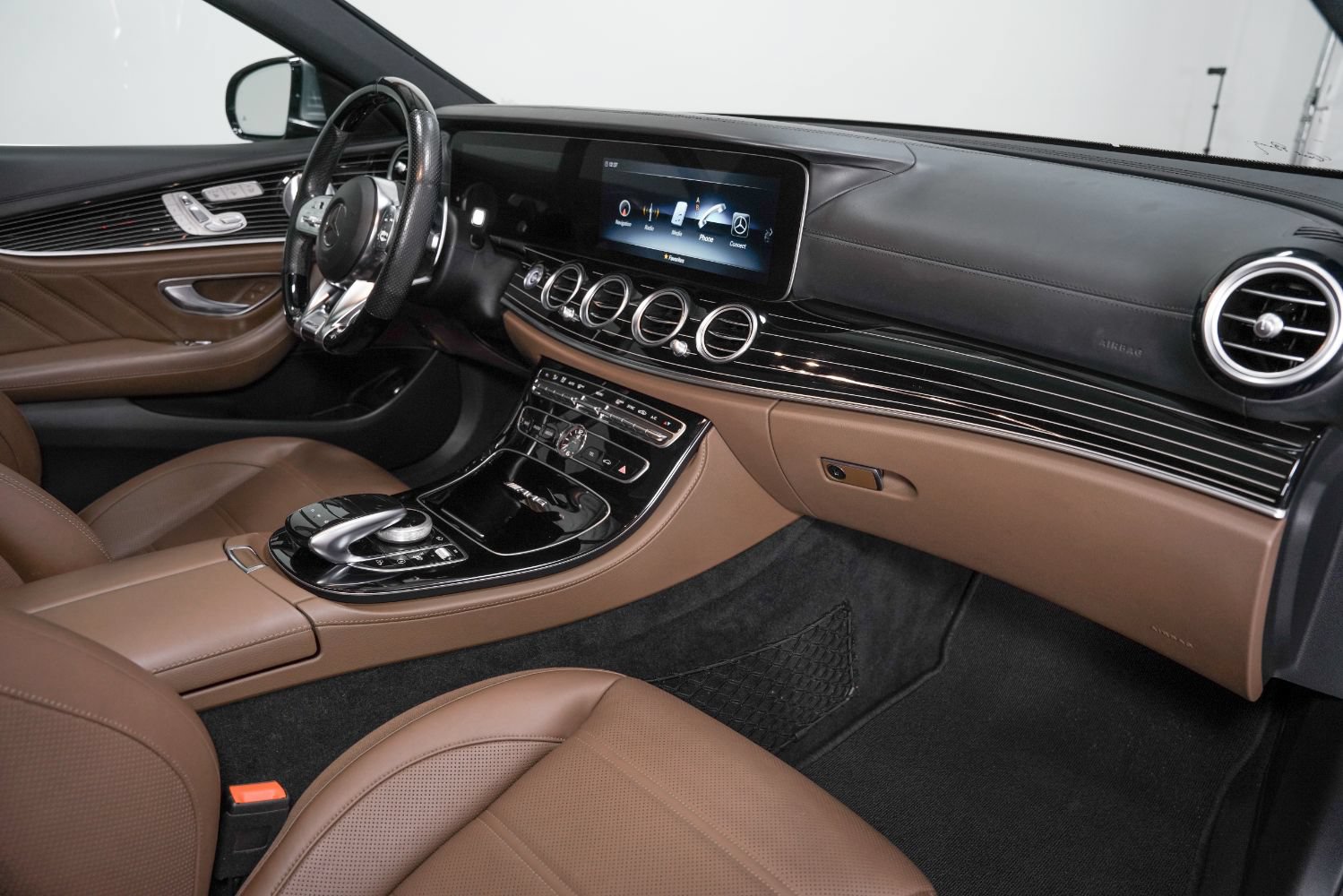 Used 2020 Mercedes-Benz E 63 AMG S image 30