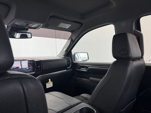 Used 2025 GMC Sierra 1500 SLT image 40