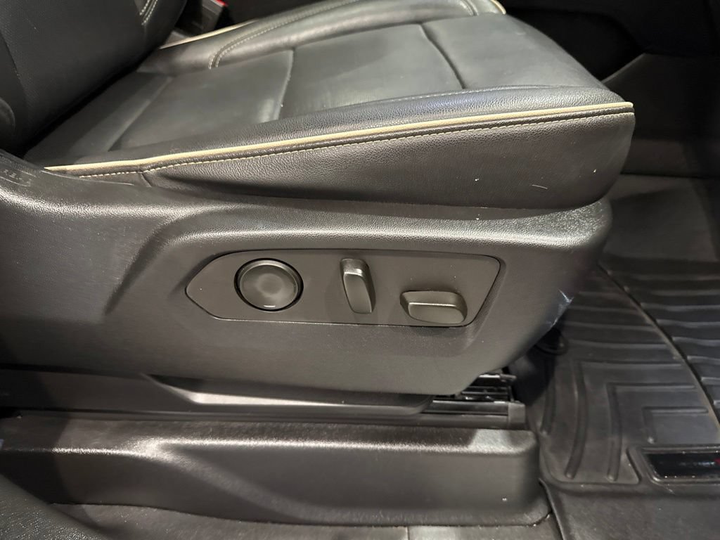 Used 2021 Chevrolet Tahoe Premier AWD/4WD image 13