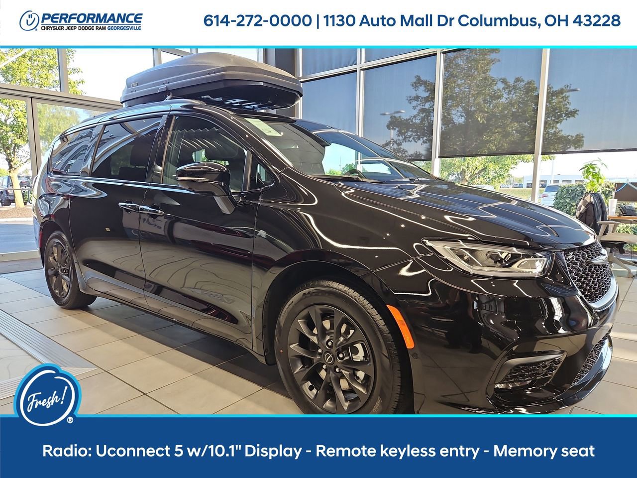 New 2025 Chrysler Pacifica Select w/ Fav Edition Package