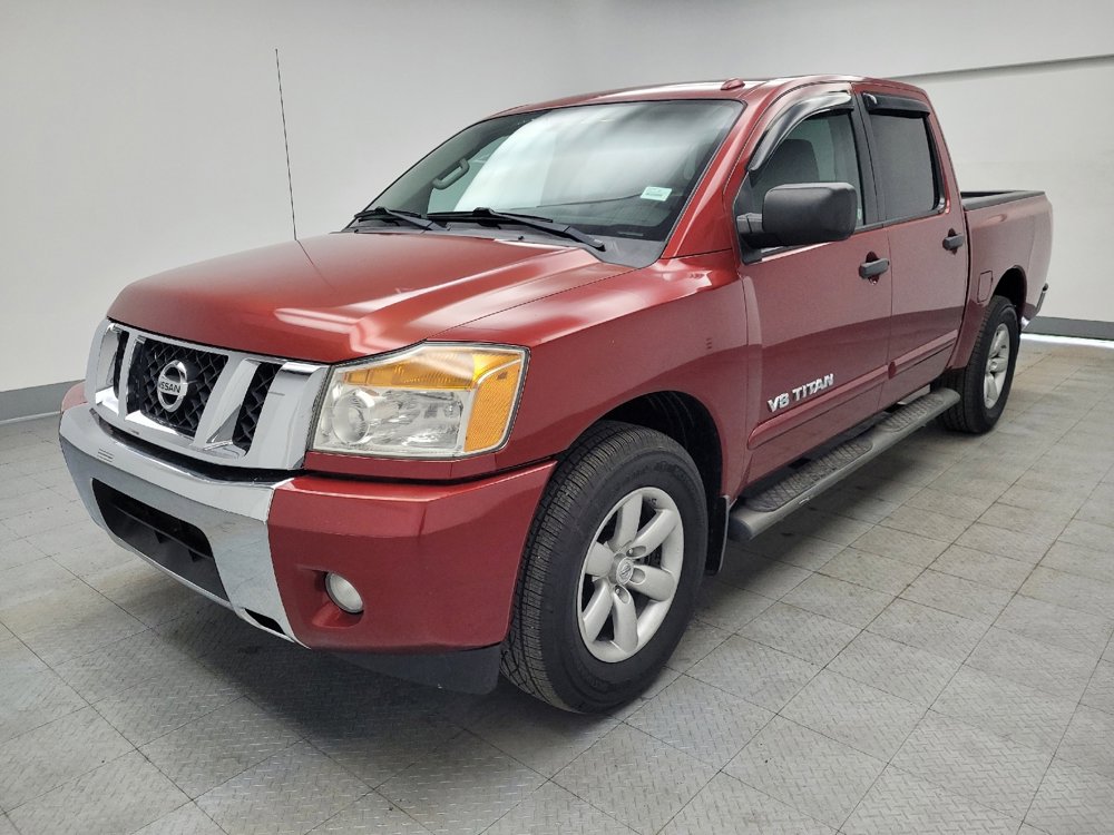 Used 2014 Nissan Titan SV w/ SV Value Truck Package image 2