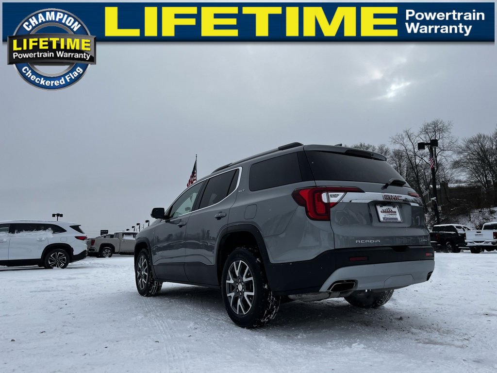 Certified 2023 GMC Acadia SLT w/ Trailering Package image 6