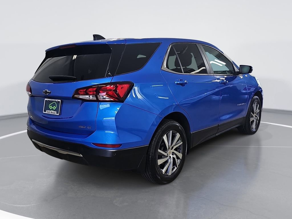 Used 2024 Chevrolet Equinox LT AWD/4WD image 3