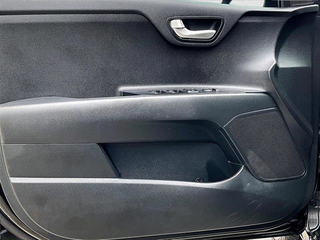Used 2023 Kia Rio S w/ Technology Package image 18