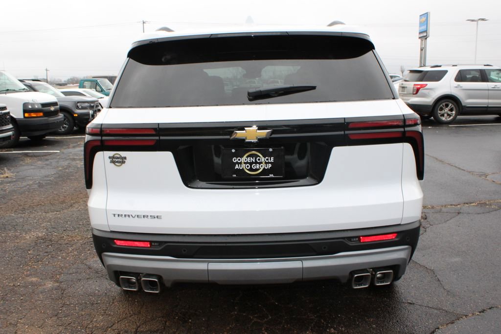 New 2026 Chevrolet Traverse LT w/ Sun and Wheel Package image 8
