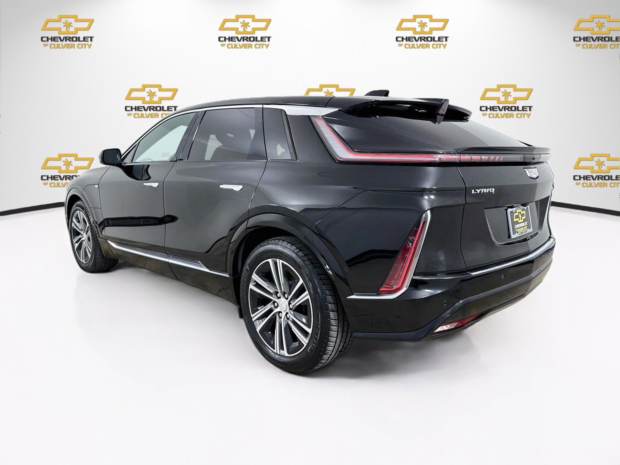 Used 2023 Cadillac Lyriq 2WD image 6