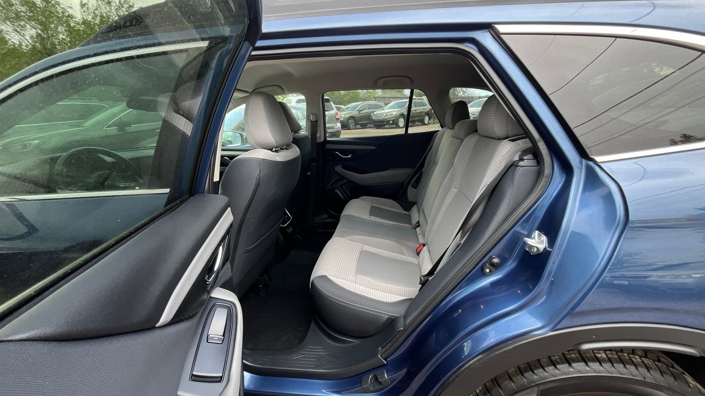 Used 2022 Subaru Outback Premium image 20