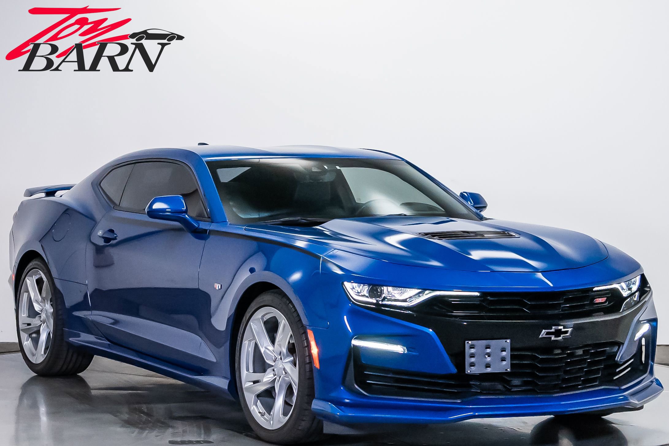 Used 2019 Chevrolet Camaro SS RWD image 7